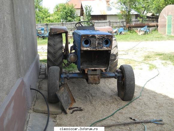 Universal 530 reparatie capitala - Ia priviti ce faruri a - Coltul camionagiului si tractoristului oldtimerist