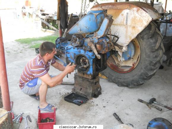 Universal 530 reparatie capitala - hai ca e culmea....voi - Coltul camionagiului si tractoristului oldtimerist