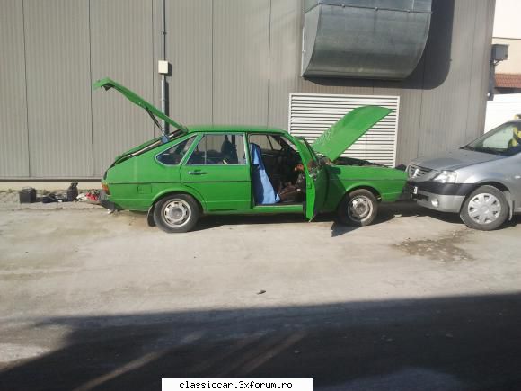 VW Passat B1 Coupe '74 - hmm.....sa ma bag,...sa nu ma bag?...:-?? - Prezentare masini
