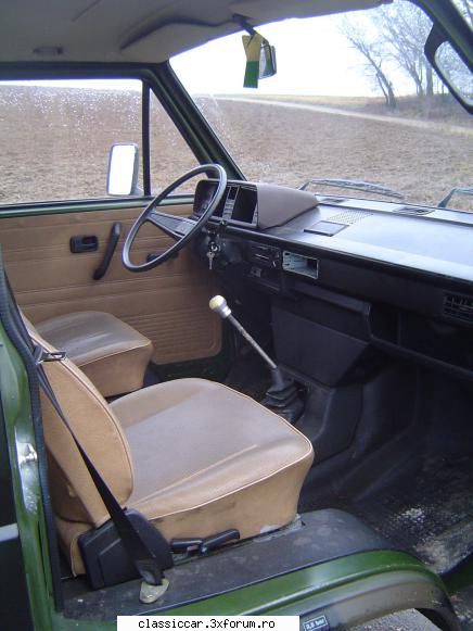 VW Transporter Westfalia - pozele cu motor si scaune fata sunt luate de pe - Prezentare masini