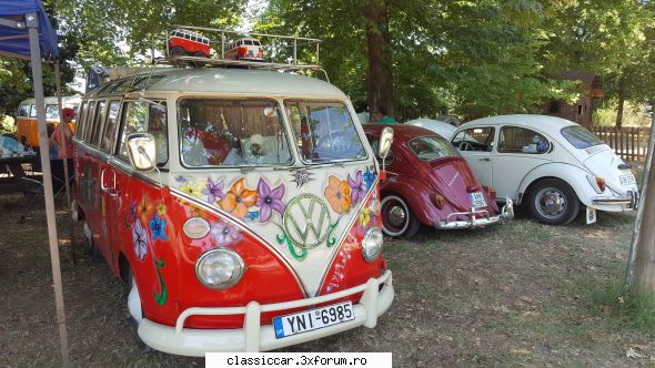 VW superbeetle, 1303s - E geniala ideea asta de a organiza o intalnire la - Prezentare masini