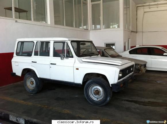 V�nd ARO - V�nd s-au schimb ARO 244 ( cu 4 uși ) - Vanzari auto-moto clasice direct de catre proprietari