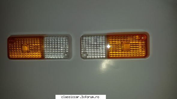 V�nd piese pt Dacia noi - Lămpi ELBA noi-40 lei perechea - Vanzari  piese si accesorii