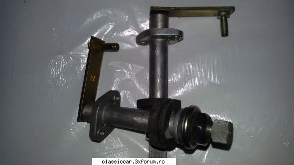 V�nd piese pt Dacia noi - Cuzineti ștergătoare: 90 lei/setul - Vanzari  piese si accesorii