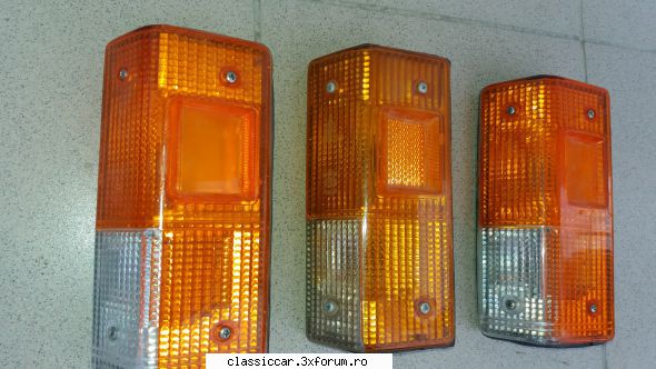 Vand... - Lampi fata aro 10 doar partea stanga ! 80 lei - Vanzari  piese si accesorii