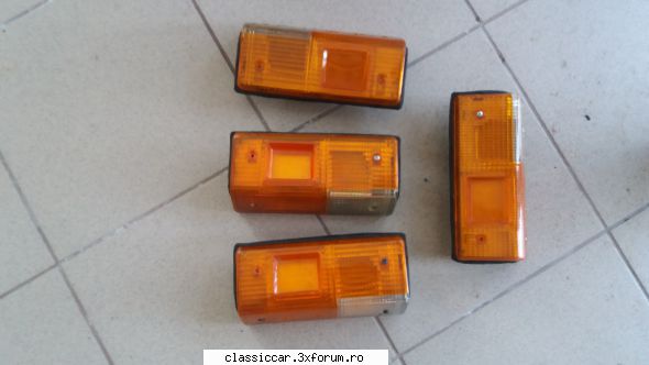 Vand... - Lampi stg fata aro 10 , noi , fara suruburi si - Vanzari  piese si accesorii