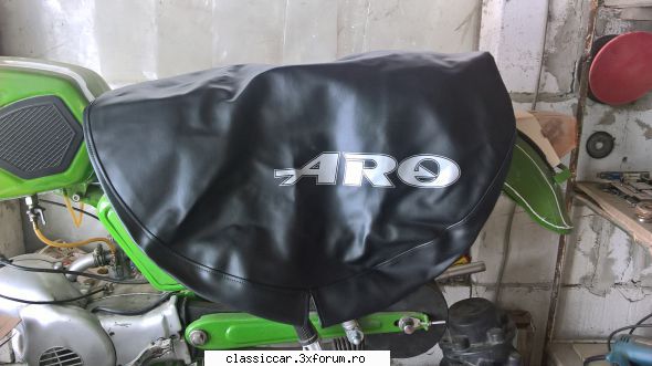 Vand... - Inclusiv husa roata rezerva ARO - Vanzari  piese si accesorii