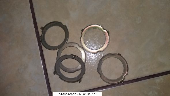 Vand... - Piulita fixare plutitor rezervor 10 lei buc - Vanzari  piese si accesorii