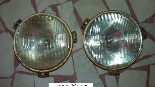 Vand... - Faruri aro , sh 30 lei / 2 buc - Vanzari  piese si accesorii