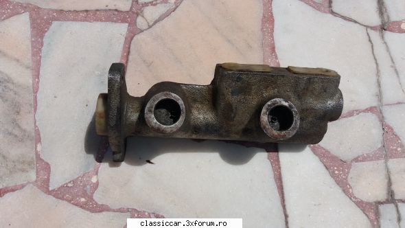 Vand... - Pompa frana 4 conducte 80 lei - Vanzari  piese si accesorii