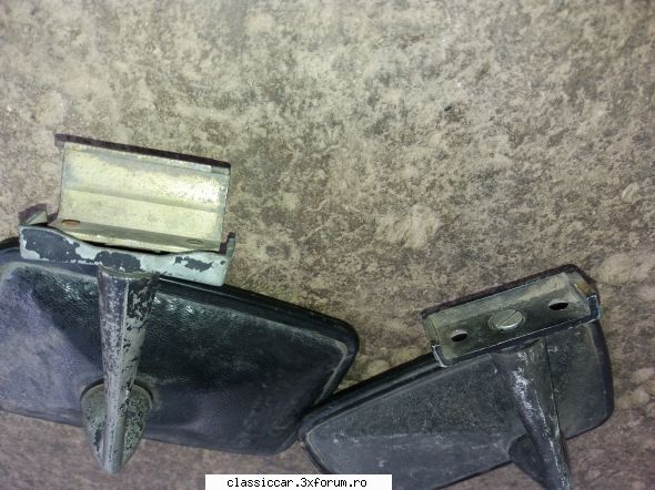 Vand 2 oglinzi cu prindere pe rama usii - dragoos - Vanzari  piese si accesorii