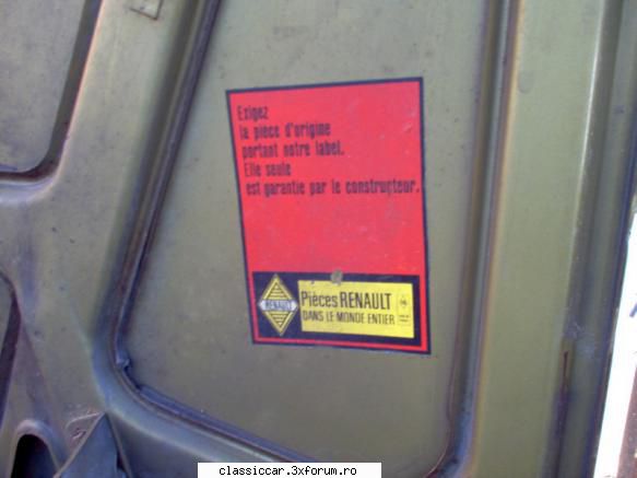 Vand Autocolante Dacia , Autocolante Dacia - si inca unu de capota tot de r 12 - Vanzari  piese si accesorii