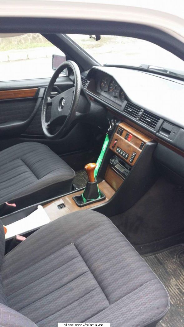 Vand Mercedes w124 - raz - Vanzari auto-moto clasice direct de catre proprietari