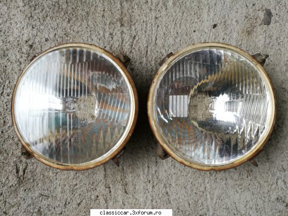 Vand Piese Tv si IMS - Faruri TV - IMS - 100 lei perechea - Vanzari  piese si accesorii