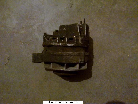 Vand alternator si carburator Dacia 500 Lastun - Vand alternator si carburator - Vanzari  piese si accesorii