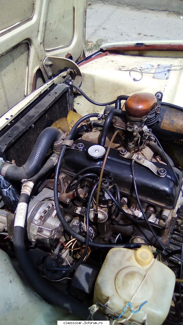 Vand autoturismul din imagine - albine - Vanzari auto-moto clasice direct de catre proprietari
