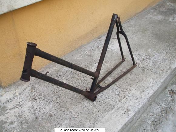 Vand cadru bicicleta CARPATI dama-64 - Vand cadru bicicleta romaneasca CARPATI - Vanzari-Cumparari biciclete
