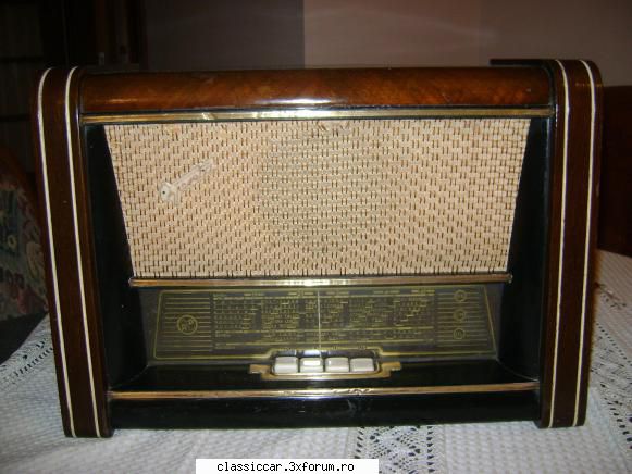 tonomat radio opereta si pick-up perpetuum ebner vand colectie radiouri pe lampi + tv