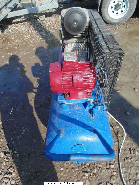 Vand compresor aer 200 litri. - Pret:1500 RON neg - Vanzari  piese si accesorii