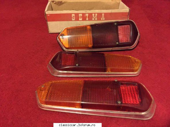 Vand diverse piese - Lot geamuri stop + o lampa completa Renault r lei - Vanzari  piese si accesorii