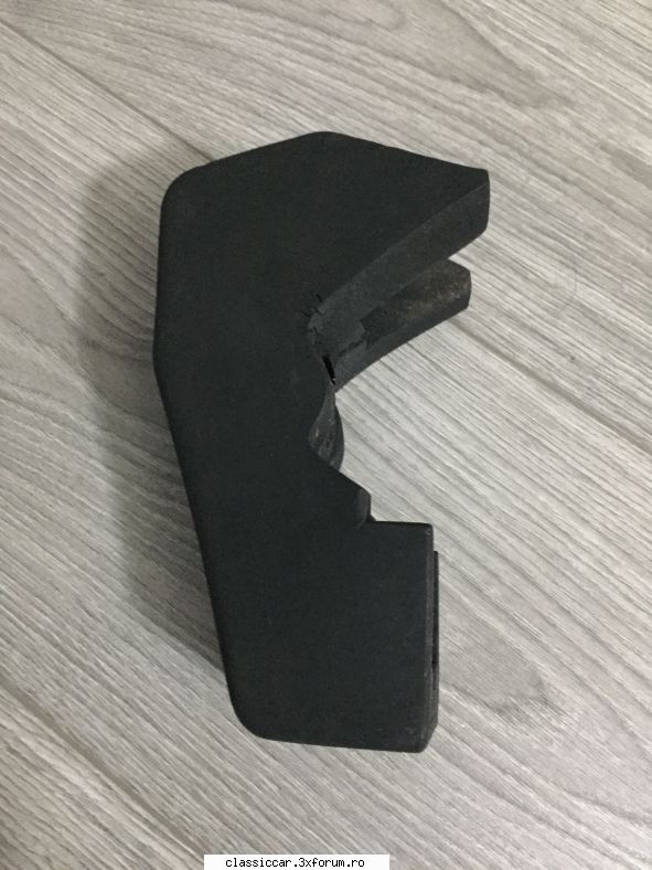 Vand diverse piese - Tampon bara spate mare Dacia 1300 Break - 60 lei - Vanzari  piese si accesorii