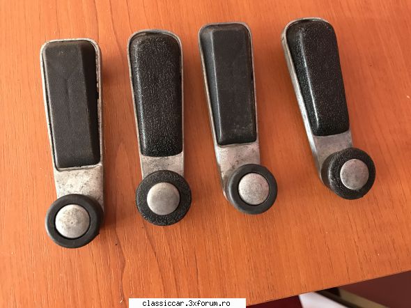 Vand diverse piese - Manivele noi geamuri R ron - Vanzari  piese si accesorii