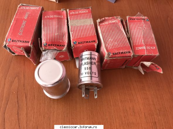 Vand diverse piese - Relee semnalizare cu 3 pini - 15 lei buc ( la mai - Vanzari  piese si accesorii