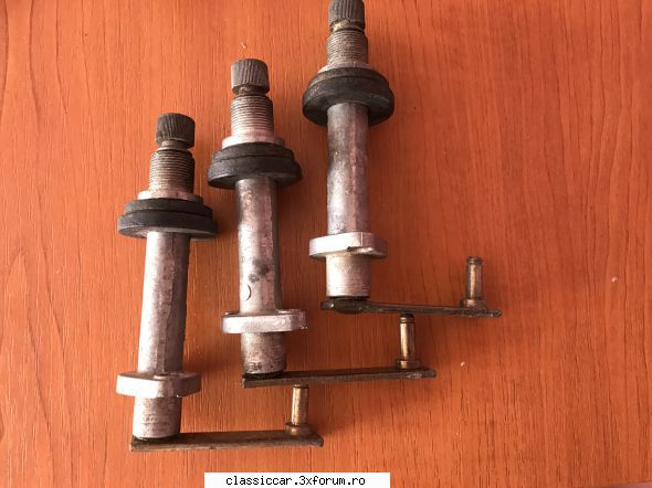 Vand diverse piese - Cuzineti stergatoare Dacia noi - 35 lei buc / 60 - Vanzari  piese si accesorii