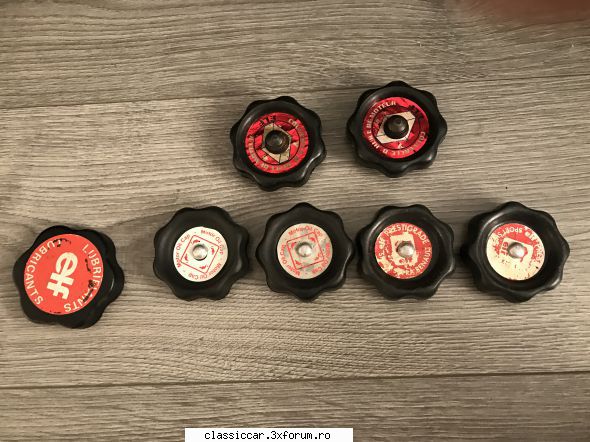 Vand diverse piese - Busoane ulei noi - 30 lei buc - Vanzari  piese si accesorii