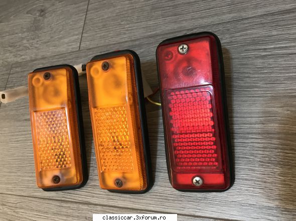 Vand diverse piese - Lampi lucas dacia lei buc - Vanzari  piese si accesorii