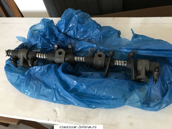 Vand diverse piese - Rampa culbutori Dacia noua - 200 ron - Vanzari  piese si accesorii