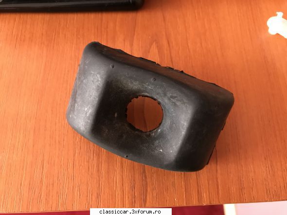 Vand diverse piese - Tampon/ornament butuc portbagaj dacia break NOU - Vanzari  piese si accesorii