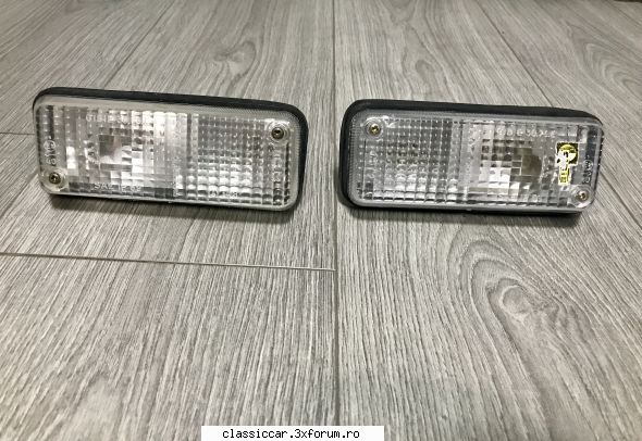 Vand diverse piese - Lampi semnalizare Dacia 1300 - vandut - Vanzari  piese si accesorii