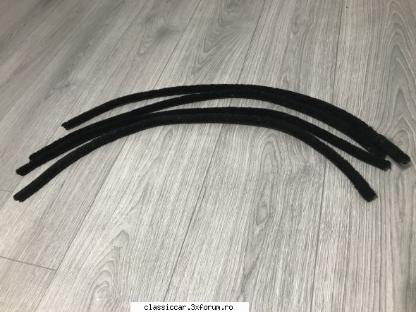 Vand diverse piese - Perii interioare geam noi - 50 lei buc ( la mai - Vanzari  piese si accesorii