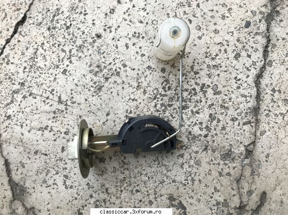 Vand diverse piese - Sonda noua litrometrica electroprecizia - vandut - Vanzari  piese si accesorii