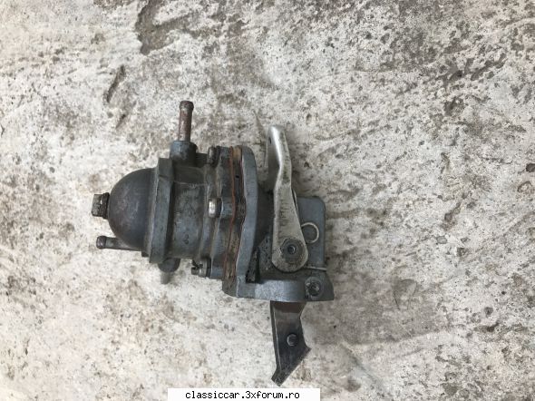 Vand diverse piese - Pompa benzina - 50 lei - Vanzari  piese si accesorii