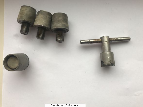 Vand diverse piese - Set antifurturi - vandut - Vanzari  piese si accesorii