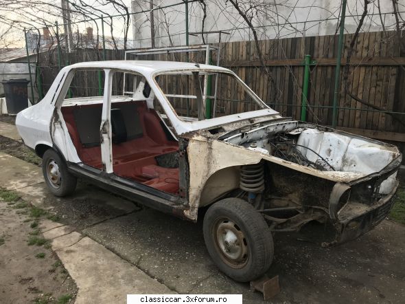 Vand diverse piese - Caroserie Dacia (fata acte), echipata cu - Vanzari  piese si accesorii