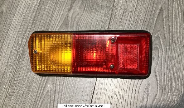 Vand diverse piese - Stop stanga - vandut - Vanzari  piese si accesorii