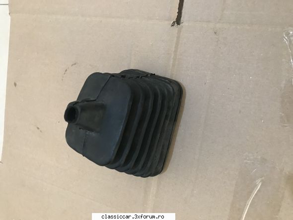 Vand diverse piese - Burduf schimbator nou Dacia/Aro - 20 lei - Vanzari  piese si accesorii