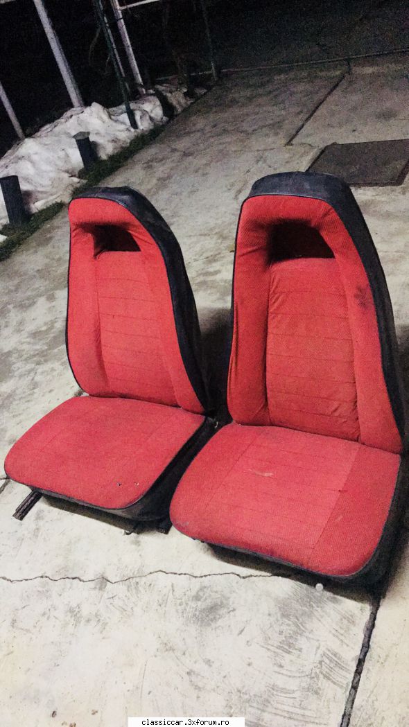 Vand diverse piese - Scaune Dacia 1301 - vandut - Vanzari  piese si accesorii
