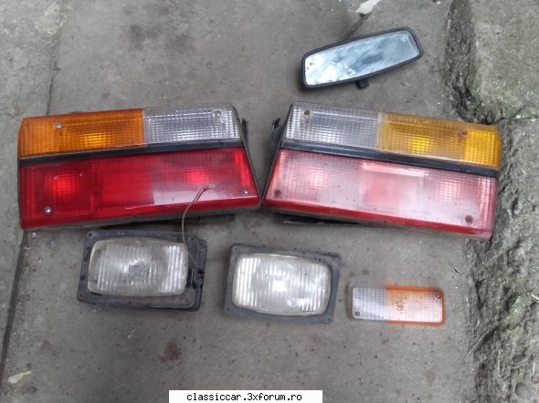 Vand diverse piese - 80 de lei tot Stopurile sunt complete (plus inca - Vanzari  piese si accesorii