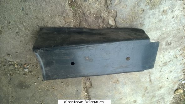 Vand diverse piese Dacia si altele - Stalp spate din portbagaj cred - 20 lei - Vanzari  piese si accesorii