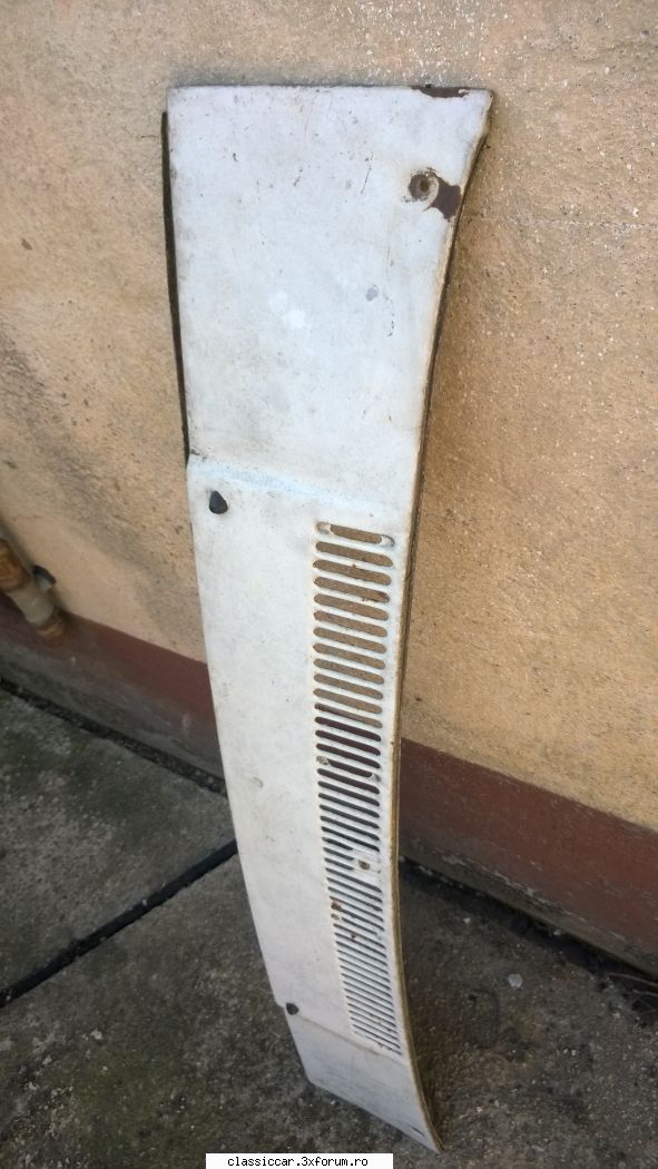 Vand diverse piese Dacia si altele - Tabla cu priza de aer de la calorifer - 50 - Vanzari  piese si accesorii