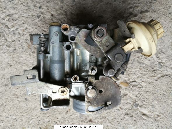 Vand diverse piese Dacia si altele - Carburator, presupun Renalult 5 dupa - Vanzari  piese si accesorii