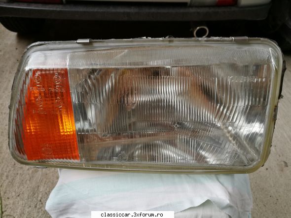 Vand diverse piese Dacia si altele - Far dreapta Oltcit - 100 lei - Vanzari  piese si accesorii