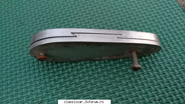 Vand diverse piese Dacia si altele - Suport ,,coada de randunica" stanga.pentru - Vanzari  piese si accesorii
