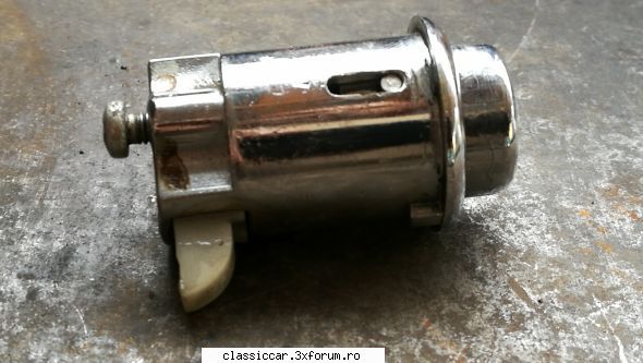 Vand diverse piese Dacia si altele - Buton cutie torpedo lei - Vanzari  piese si accesorii