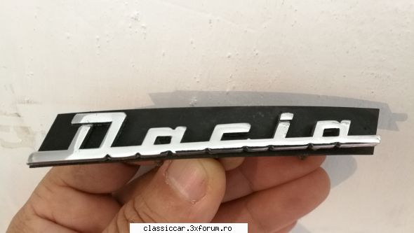 Vand diverse piese Dacia si altele - Logo bord Dacia - 70 lei - Vanzari  piese si accesorii
