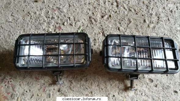 Vand diverse piese Dacia si altele - Proiectoare 150 lei - Vanzari  piese si accesorii